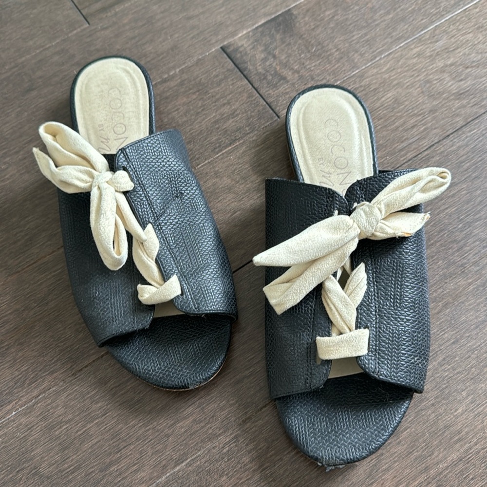 Lace up bow sandals